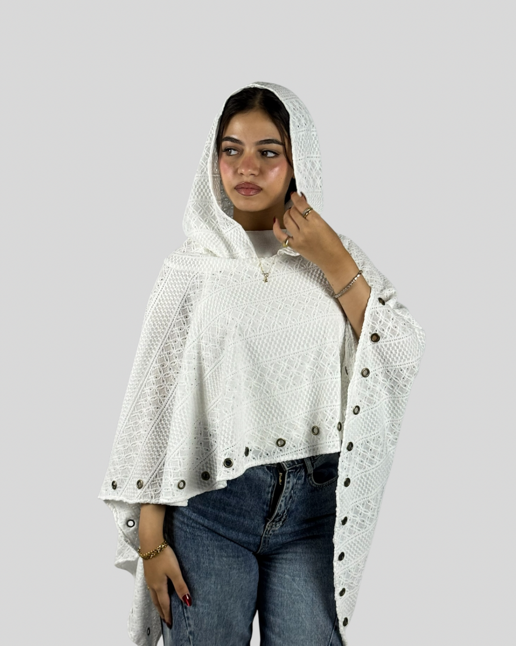 Nomad Cape - White
